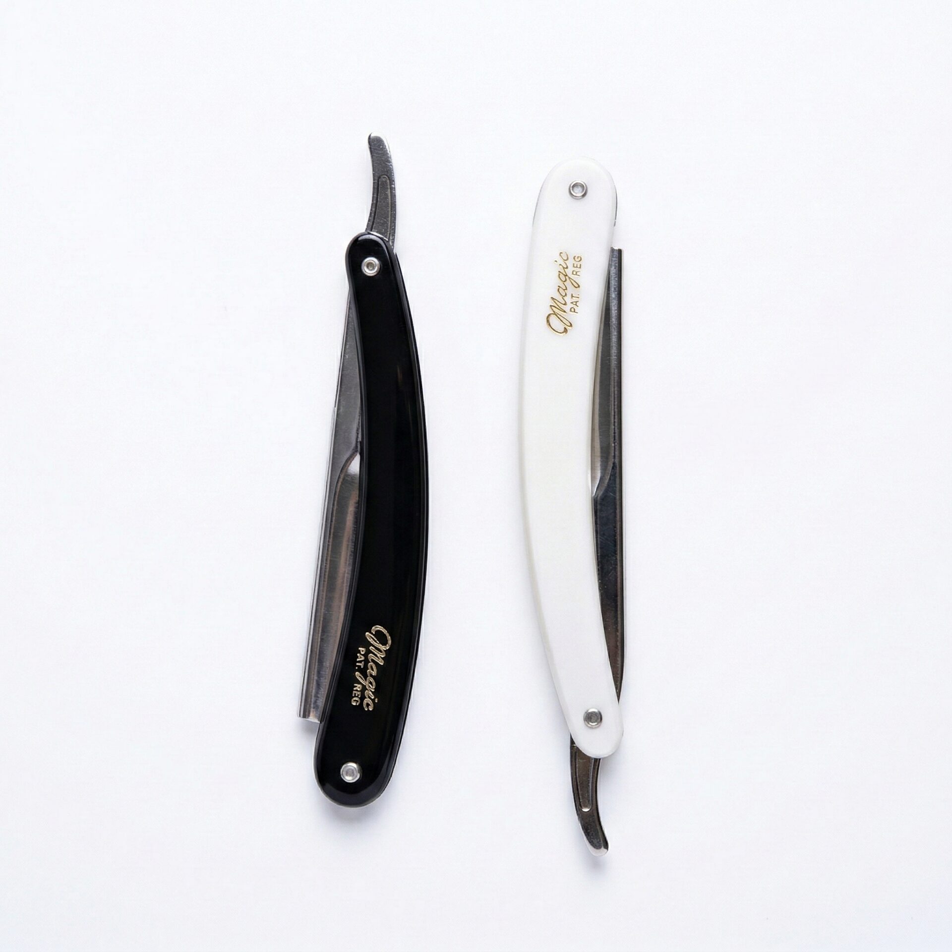 RickiParodi Navalha Magic Barbear Clássica Plástico Preta/Branca