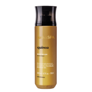 Saiba mais sobre: Boticário Nativa SPA Body Splash Quinoa Nativa SPA Body Splash Quinoa tem o poder de hidratação do óleo 100% puro de gotas purificadas de quinoa (considerada a semente da beleza), pois oferece inúmeros benefícios: •Hidratação profunda •Aumento da produção de colágeno •Prevenção da perda de elasticidade da pele. •Microcápsulas da fragrância que estouram durante o dia, intensificando o aroma na pele. Nativa SPA Body Splash Quinoa, envolve todo o corpo em uma deliciosa fragrância, única e explosiva. A composição é baseada em notas de quinoa. É ideal para ser usado em todo o corpo e prolonga o frescor pós-banho. Além de perfumar, também ajuda a hidratar a pele ao longo do dia. Testado dermatologicamente Modo de Utilização: Após o banho, borrifar Body Splash Quinoa no corpo todo. Reaplicar sempre que se quiser sentir a pele perfumada.que se quiser sentir a pele perfumada. As Body Splash são um produto muito versátil, podendo ser usadas para perfumar a roupa acabada de passar a ferro, perfumar a roupa de cama e as almofadas antes deitar, e ainda como ambientador de casa ou de automóvel.