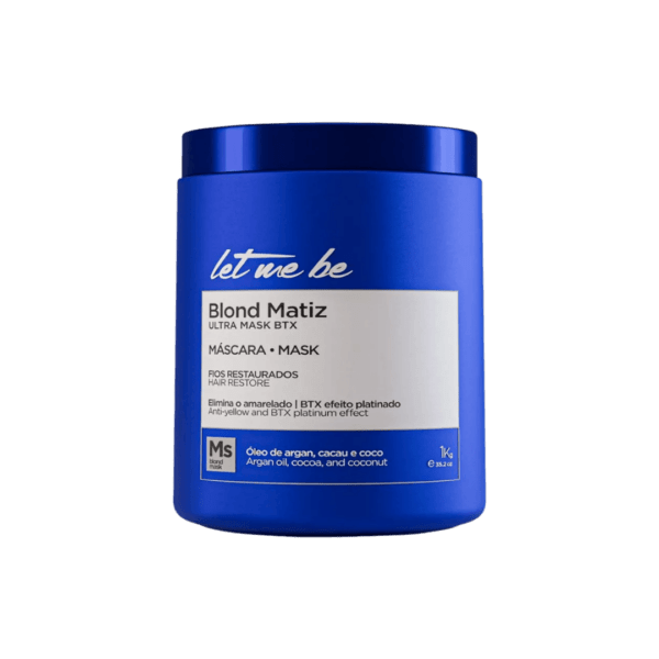 Promove a selagem perfeita das cutículas, a restauração e reparação do cabelo.É o anti-frizz perfeito para as loiras e descoloridas, pois reduz o volume e o frizz ao mesmo tempo em que matiza os fios. Possui uma textura violeta com “Ultra Blue” e “Anti Yellow” que neutraliza o amarelo indesejado dos fios claros, devolvendo o platinado e mantendo um tom loiro mais frio e cor equilibrada.  Elaborado com Cacau proporciona um alinhamento completo e uma hidratação profunda. Enriquecido com polifenóis e ácidos orgânicos associado a resinas naturais, promovem o selamento, condicionamento e nutrição capilar. Elaborado com Cacau com excelentes propriedades emolientes, nutritivas e doadoras de brilho que envolvem os fios como um filme protetor, restabelecendo o aspecto natural sobre os cabelos deixando os leve e soltos. Resultado: Efeito Liso Prolongado; Anti Frizz; Hidratação Profunda; Ativos Naturais.