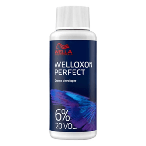 Creme oxidante Welloxon Perfect da Wella Professionals que foi especificamente formulado para criar uma coloração duradoura e vibrante. O seu volume de 20 (6%) é ideal para situações em que se deseja uma abertura de tom mais intensa e um clareamento significativo.