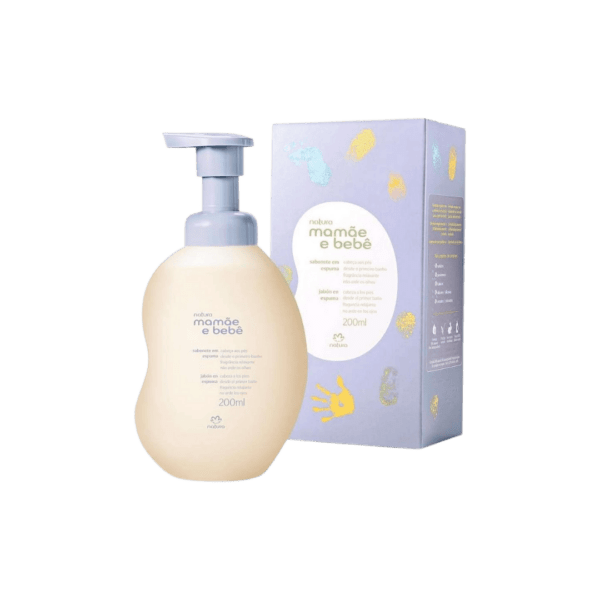 Uma espuma de limpeza Mamãe e Bebê aroma relaxante, feito apenas com o essencial para a pele sensível do bebê. O banho, esse pequeno momento de cuidados diários com o bebê, ajuda a reforçar o amor e a ligação entre os pais e o bebê.