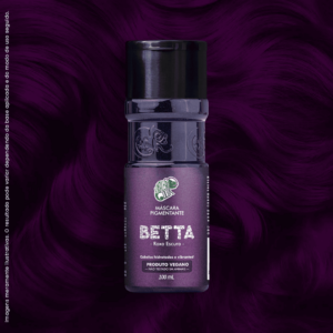 Uma máscara pigmentante semi-permanente, sem amônia, parabenos ou peróxidos, desenvolvida para proporcionar uma cor Roxo Escuro intensa e vibrante! Permite a mistura com outras cores podendo assim obter novos tons! Possui durabilidade de 5 a 25 lavagens.