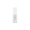 O Óleo de Lábios Glossin’ Glow Tinted no tom 060 Party Crasher é uma verdadeira mudança no que diz respeito aos cuidados de lábios. Combina o acabamento de alto brilho de um gloss de lábios com as propriedades nutritivas de um bálsamo de lábios, deixando os seus lábios brilhantes e nutridos. E se isso não fosse suficiente, o óleo de lábios reage com o pH natural dos lábios, dando-lhes um tom rosa suave único com um acabamento transparente brilhante.