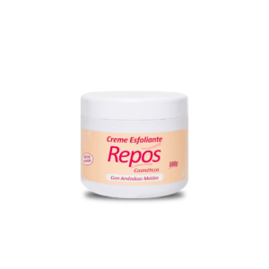 O creme esfoliante da Repós contém em sua formulação amêndoas moídas que além de esfoliar a pele, regenera e promove maciez.