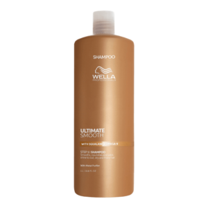 Shampoo para cabelos opacos, secos e crespos! O Shampoo ULTIMATE SMOOTH é formulado com a tecnologia Metal Purifier para desintoxicar seu cabelo de metais. Ele também contém Squalane e Ômega-9 para nutrir profundamente o cabelo por dentro e recriar uma barreira protetora. Testado dermatologicamente e adequado para cabelos coloridos.