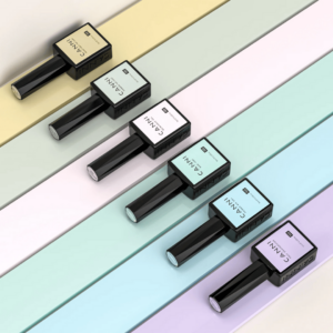 O Canni Collection Kit Base Primer 2300 reúne 6 itens essenciais para unhas perfeitas: desidratante, primer, base, gel de reforço, top coat diamante e top coat matt velvet.