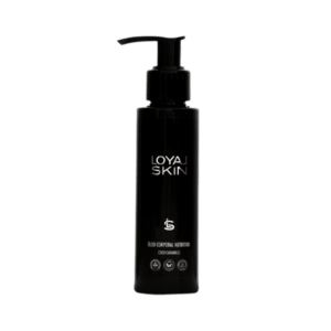 O Óleo Corporal Nutritivo Loyal Skin oferece nutrição intensa e hidratação duradoura. Rico em antioxidantes e ingredientes naturais, ajuda a proteger a sua pele e quando exposto aos raios UV, intensifica o bronzeado, deixando a pele com um bronze irresistível. 