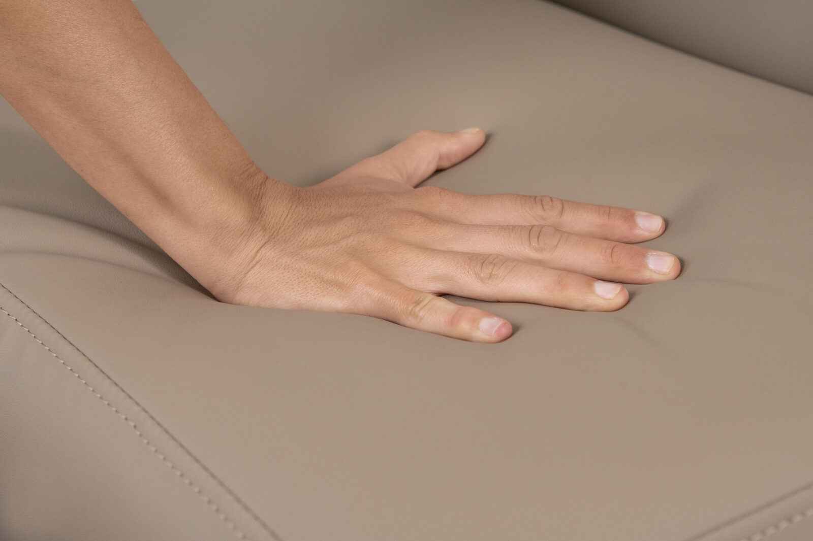 Weelko MAXI COZY HT Marquesa de Estética 4 Motores com Aquecimento Bege - Imagen 11